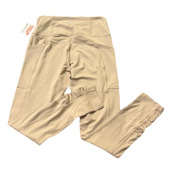 Free People Movement Out Of Your League Leggings Color Clay NWT - Picture 4 of 7